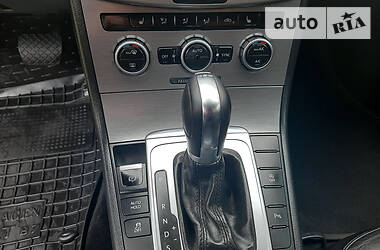 Універсал Volkswagen Passat 2012 в 