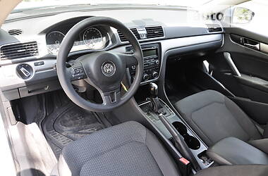Седан Volkswagen Passat 2012 в 