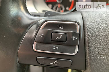 Універсал Volkswagen Passat 2011 в 