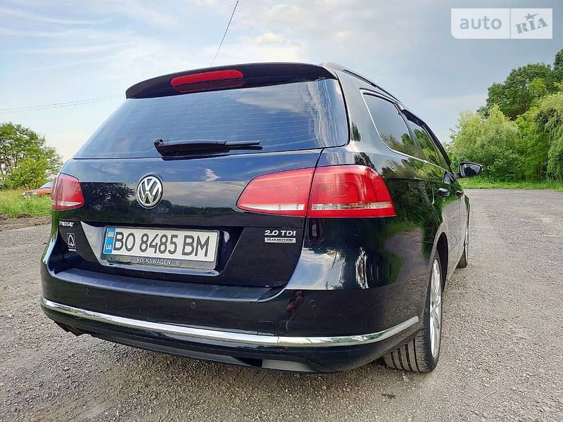 Універсал Volkswagen Passat 2012 в Тернополі