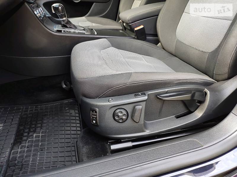 Універсал Volkswagen Passat 2012 в Тернополі