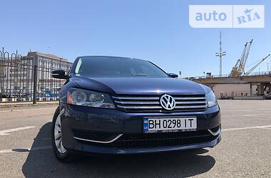 Седан Volkswagen Passat 2014 в Одесі