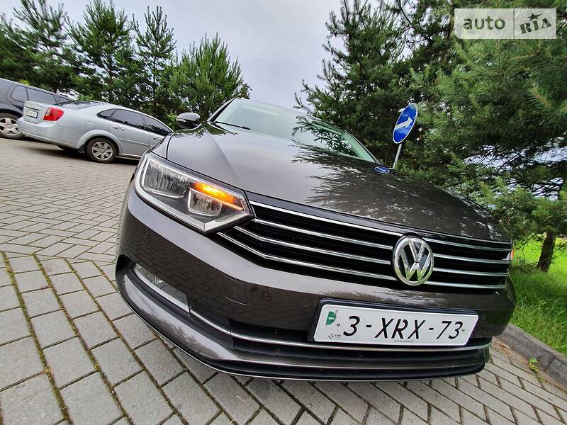 Універсал Volkswagen Passat 2015 в Дрогобичі