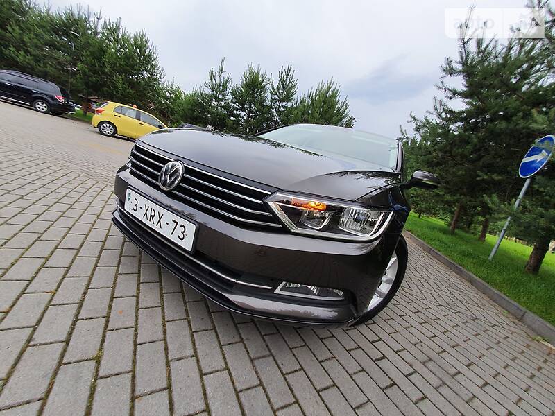 Універсал Volkswagen Passat 2015 в Дрогобичі