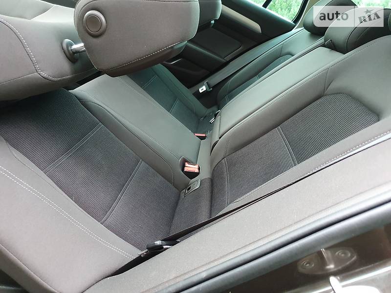 Універсал Volkswagen Passat 2015 в Дрогобичі