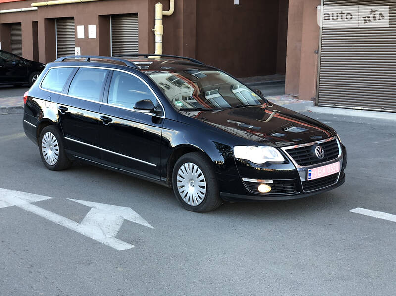 Універсал Volkswagen Passat 2009 в 