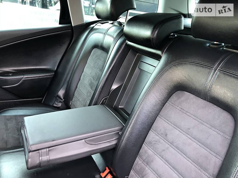 Універсал Volkswagen Passat 2010 в Львові фото 80 Універсал Volkswagen Passat 2010 в Львові