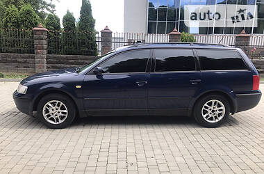 Хетчбек Volkswagen Passat 1999 в 