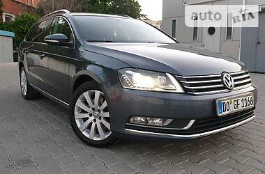 Універсал Volkswagen Passat 2012 в 