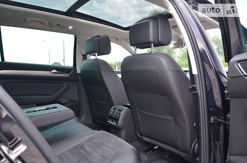 Універсал Volkswagen Passat 2015 в Луцьку