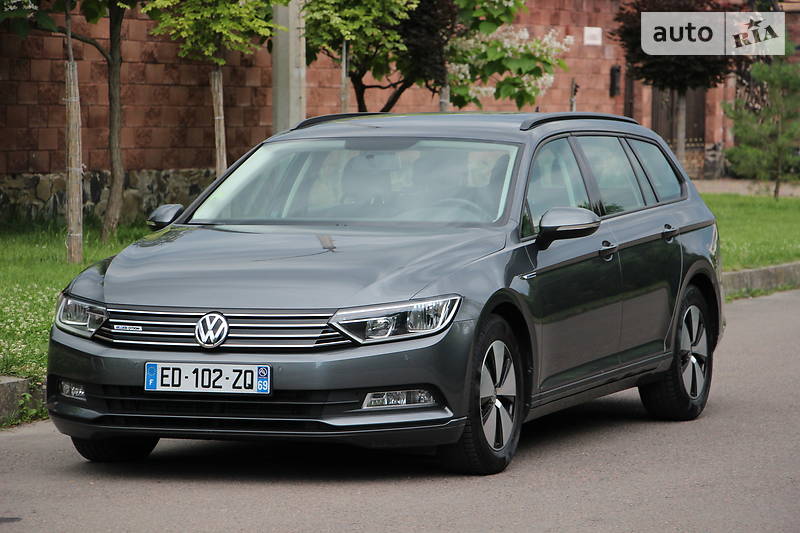 Універсал Volkswagen Passat 2016 в Рівному