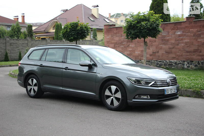Універсал Volkswagen Passat 2016 в Рівному