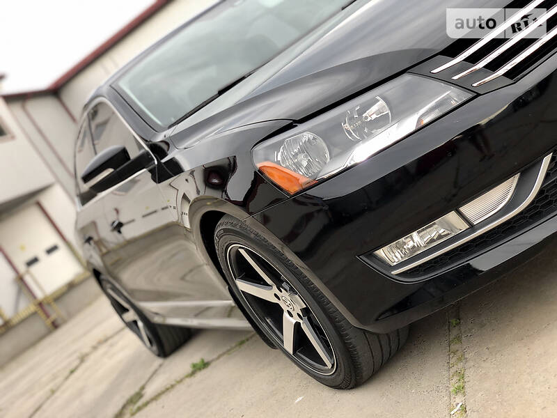 Седан Volkswagen Passat 2014 в Львові