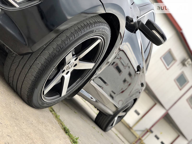 Седан Volkswagen Passat 2014 в Львові