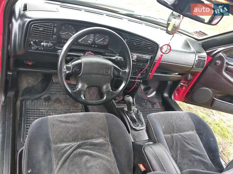 Седан Volkswagen Passat 1994 в Одесі