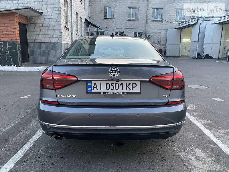Седан Volkswagen Passat 2016 в Києві