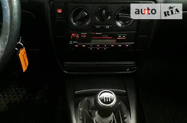 Універсал Volkswagen Passat 2000 в 