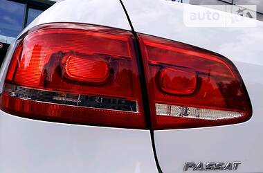 Седан Volkswagen Passat 2012 в 