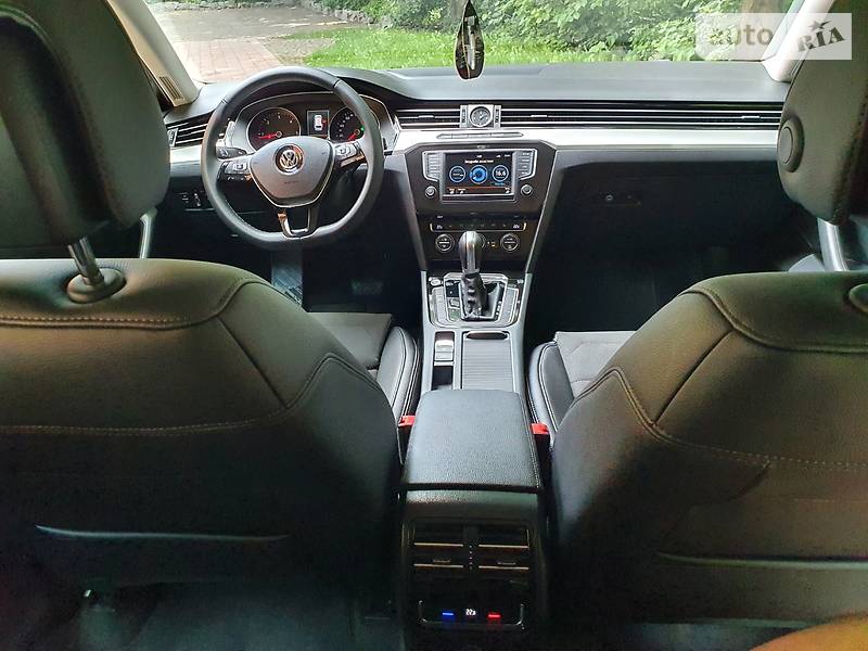 Універсал Volkswagen Passat 2015 в Вінниці