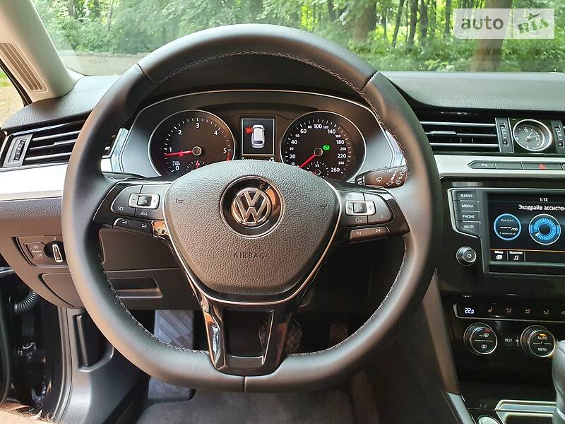 Універсал Volkswagen Passat 2015 в Вінниці