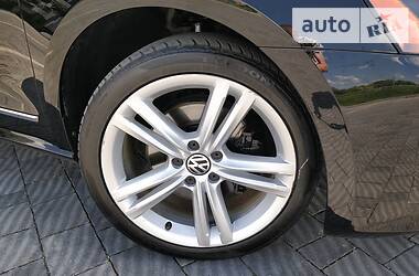 Седан Volkswagen Passat 2012 в 