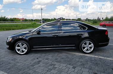 Седан Volkswagen Passat 2012 в 