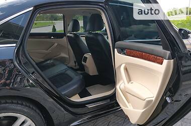 Седан Volkswagen Passat 2012 в 