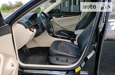 Седан Volkswagen Passat 2012 в 