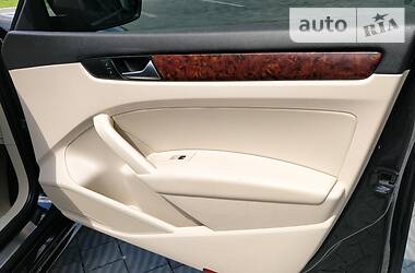 Седан Volkswagen Passat 2012 в 