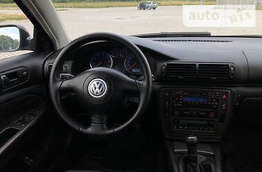 Універсал Volkswagen Passat 2002 в 