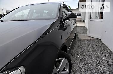 Універсал Volkswagen Passat 2010 в 