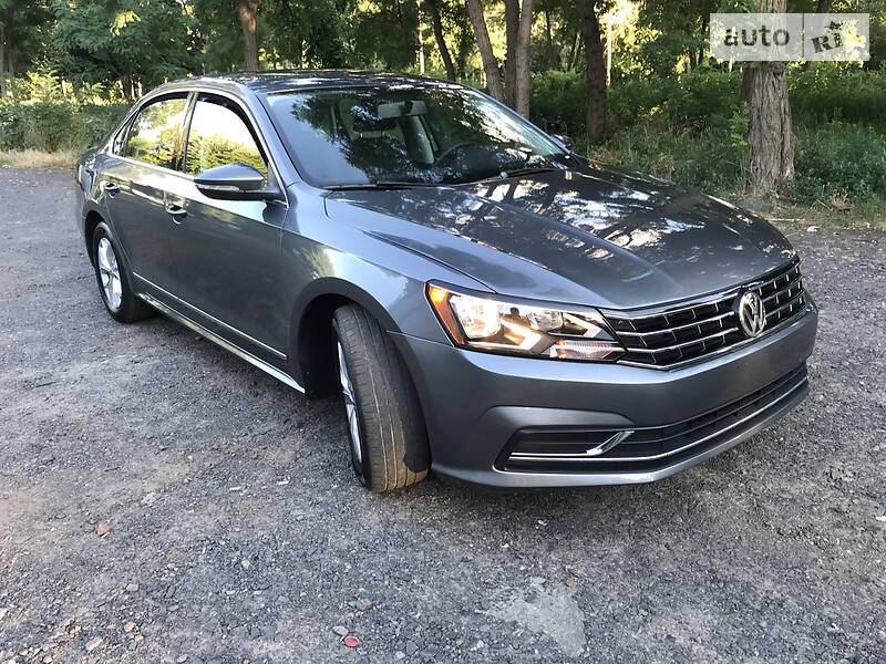 Седан Volkswagen Passat 2016 в Києві фото 8 Седан Volkswagen Passat 2016 в Києві