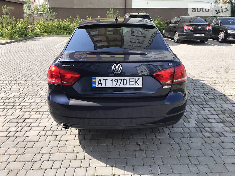 Седан Volkswagen Passat 2013 в Івано-Франківську
