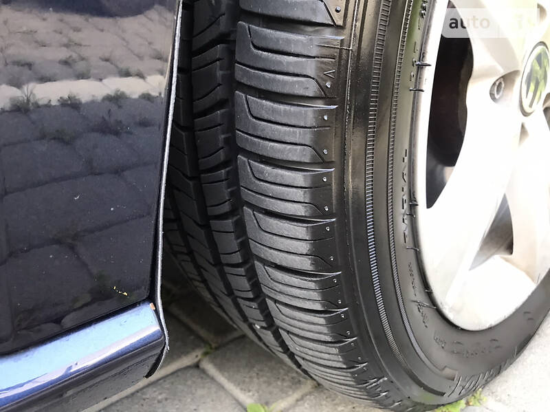 Седан Volkswagen Passat 2013 в Івано-Франківську