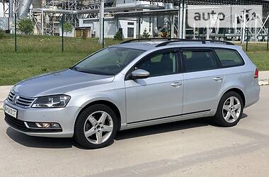 Універсал Volkswagen Passat 2013 в 