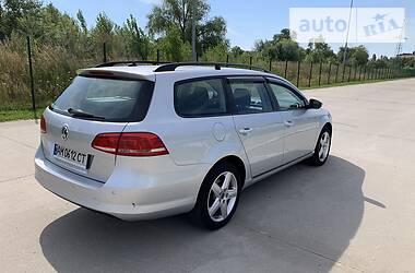 Універсал Volkswagen Passat 2013 в 