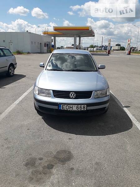 Седан Volkswagen Passat 1999 в Костопілі