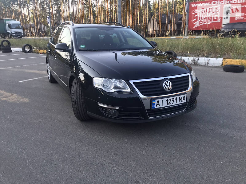 Універсал Volkswagen Passat 2010 в Ірпені