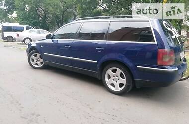 Універсал Volkswagen Passat 2001 в 