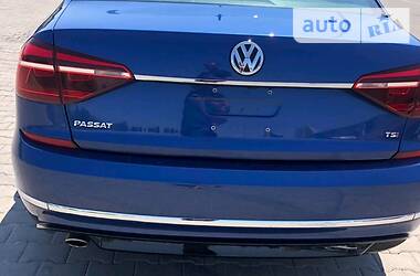 Седан Volkswagen Passat 2017 в Херсоне