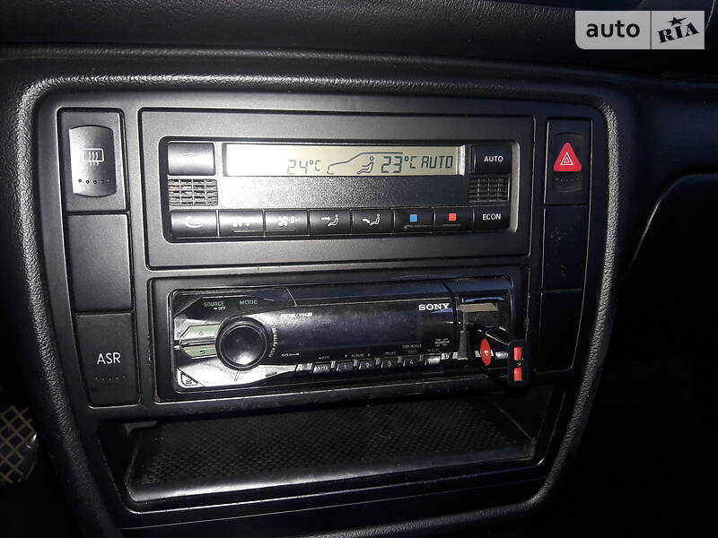 Седан Volkswagen Passat 2001 в Рівному