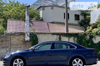 Седан Volkswagen Passat 2015 в 