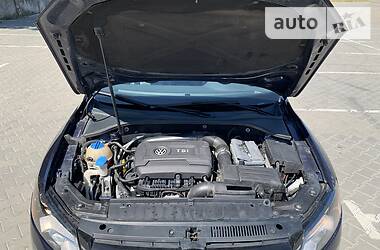 Седан Volkswagen Passat 2015 в 