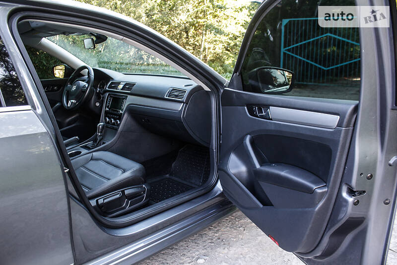 Седан Volkswagen Passat 2015 в Львові фото 29 Седан Volkswagen Passat 2015 в Львові