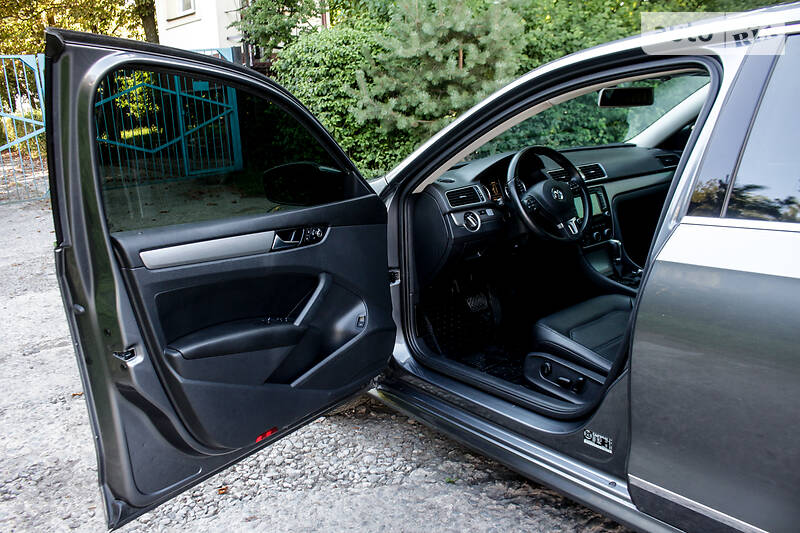 Седан Volkswagen Passat 2015 в Львові фото 58 Седан Volkswagen Passat 2015 в Львові