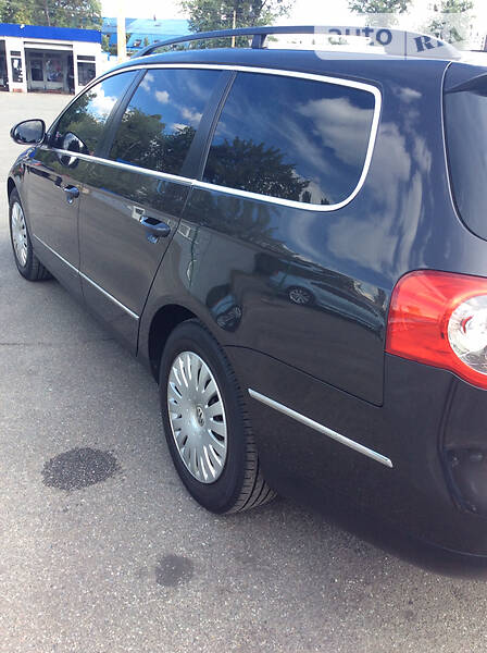 Універсал Volkswagen Passat 2010 в Києві