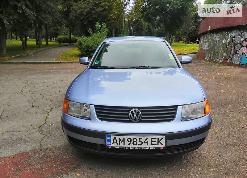 Седан Volkswagen Passat 1997 в Житомирі