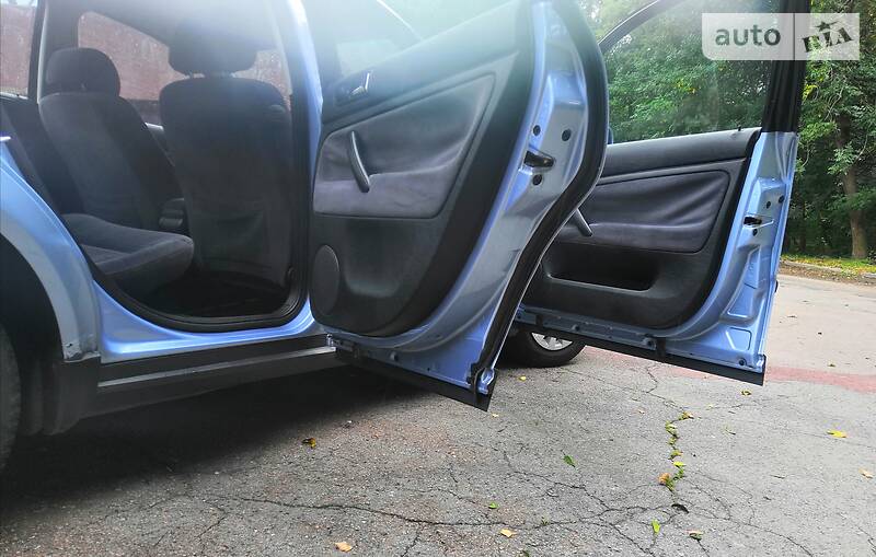 Седан Volkswagen Passat 1997 в Житомирі