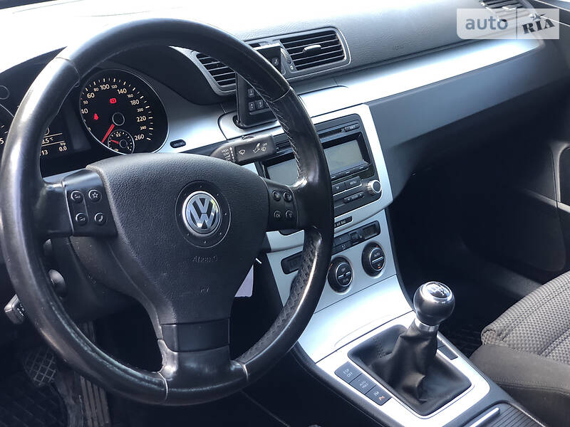 Седан Volkswagen Passat 2010 в Дрогобичі фото 69 Седан Volkswagen Passat 2010 в Дрогобичі