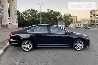 Седан Volkswagen Passat 2016 в Херсоне